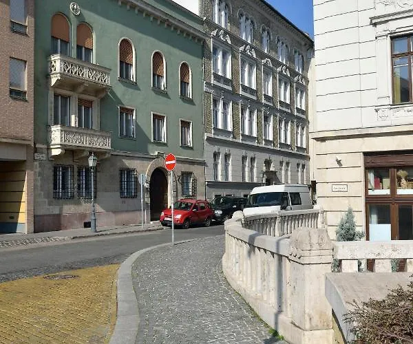 Fresh And Personal Near Buda Castle 公寓