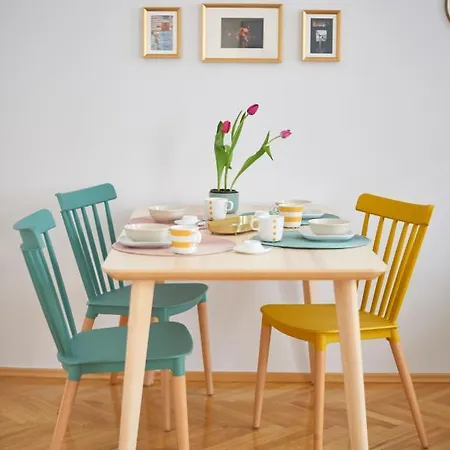 Fresh And Personal Near Buda Castle