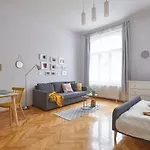 Fresh And Personal Near Buda Castle Boedapest
